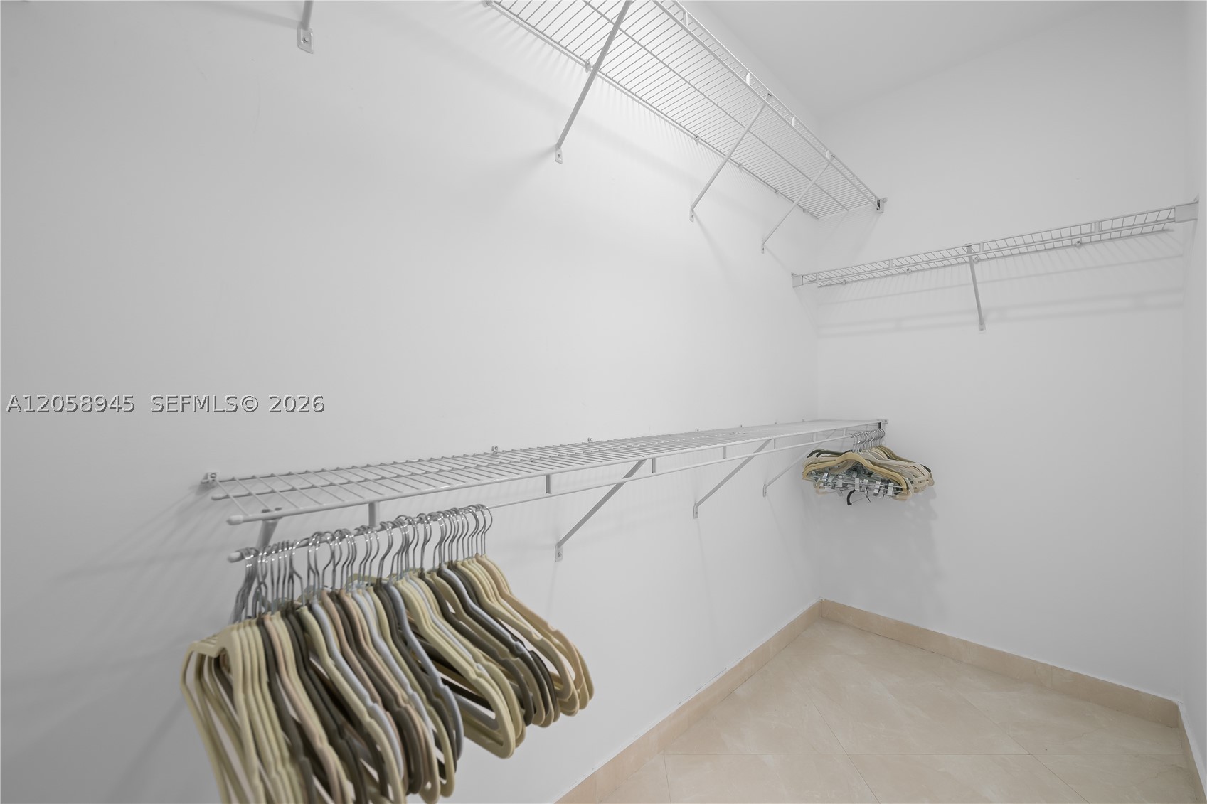 TOSCANO CONDO - Residential
