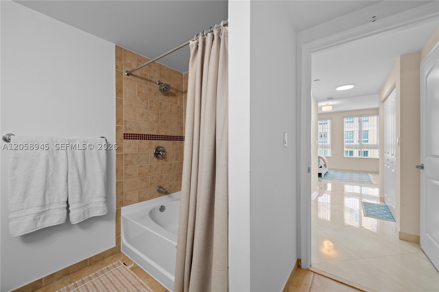 TOSCANO CONDO - Residential
