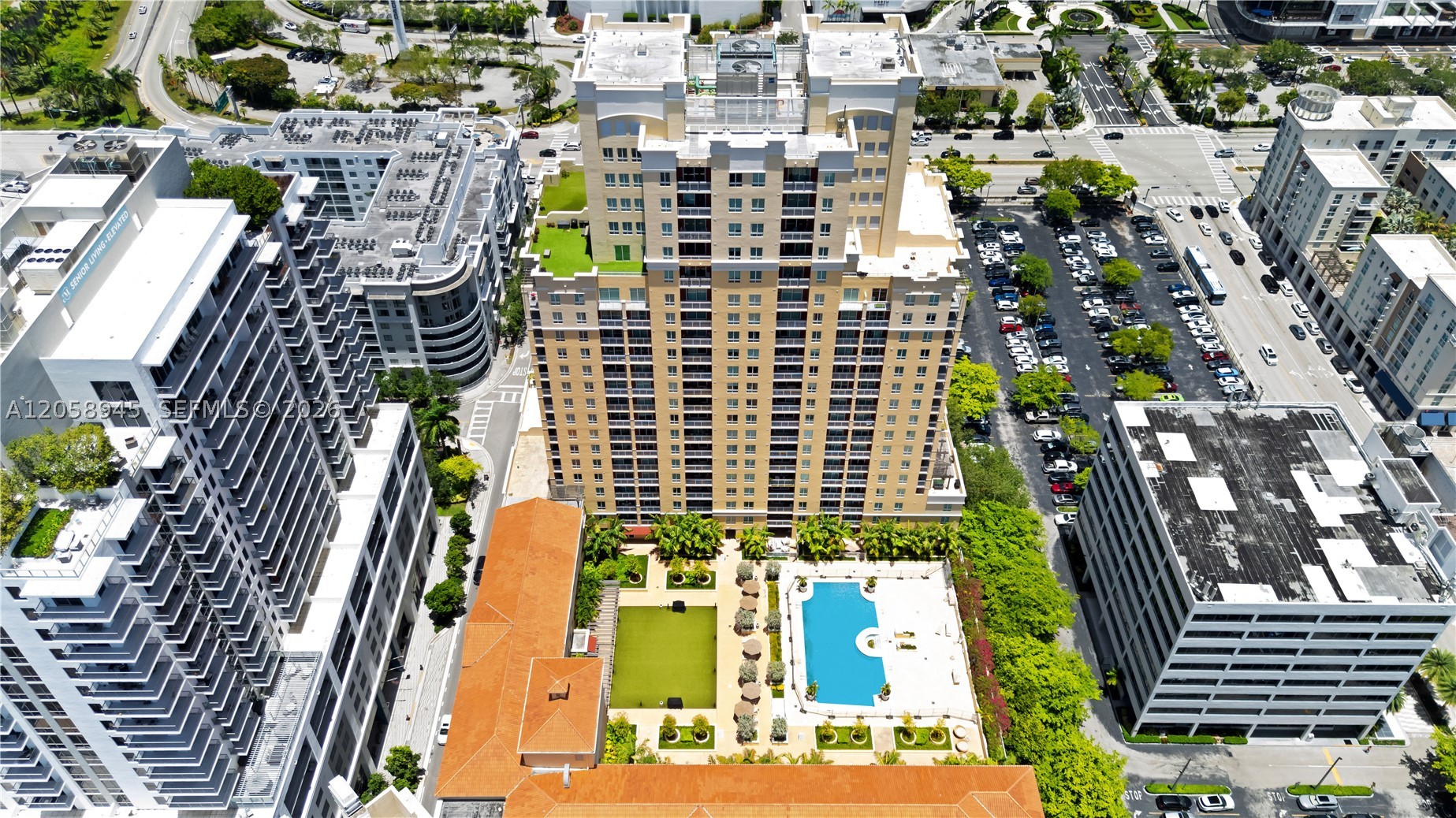 TOSCANO CONDO - Residential