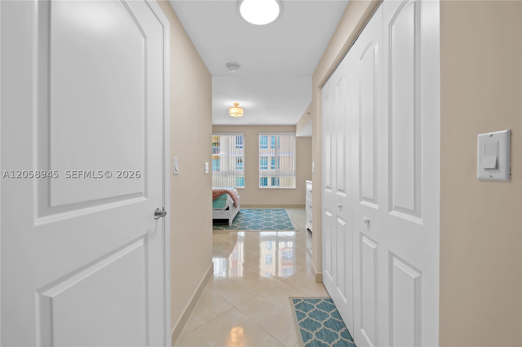 TOSCANO CONDO - Residential