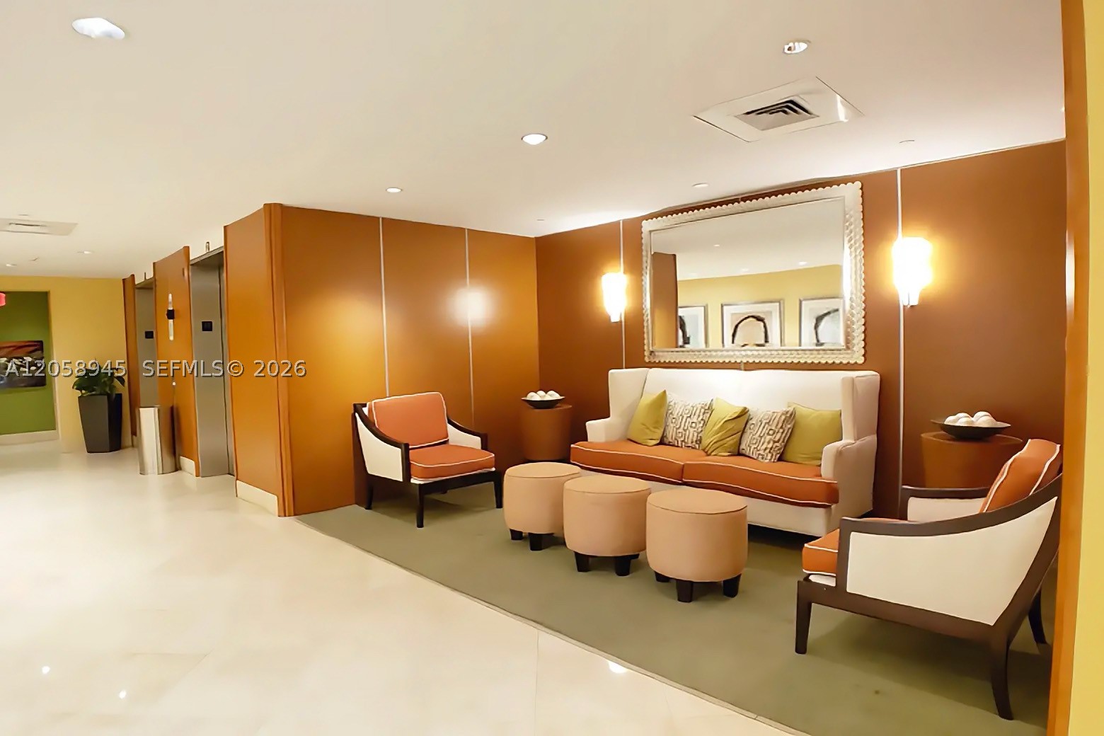 TOSCANO CONDO - Residential