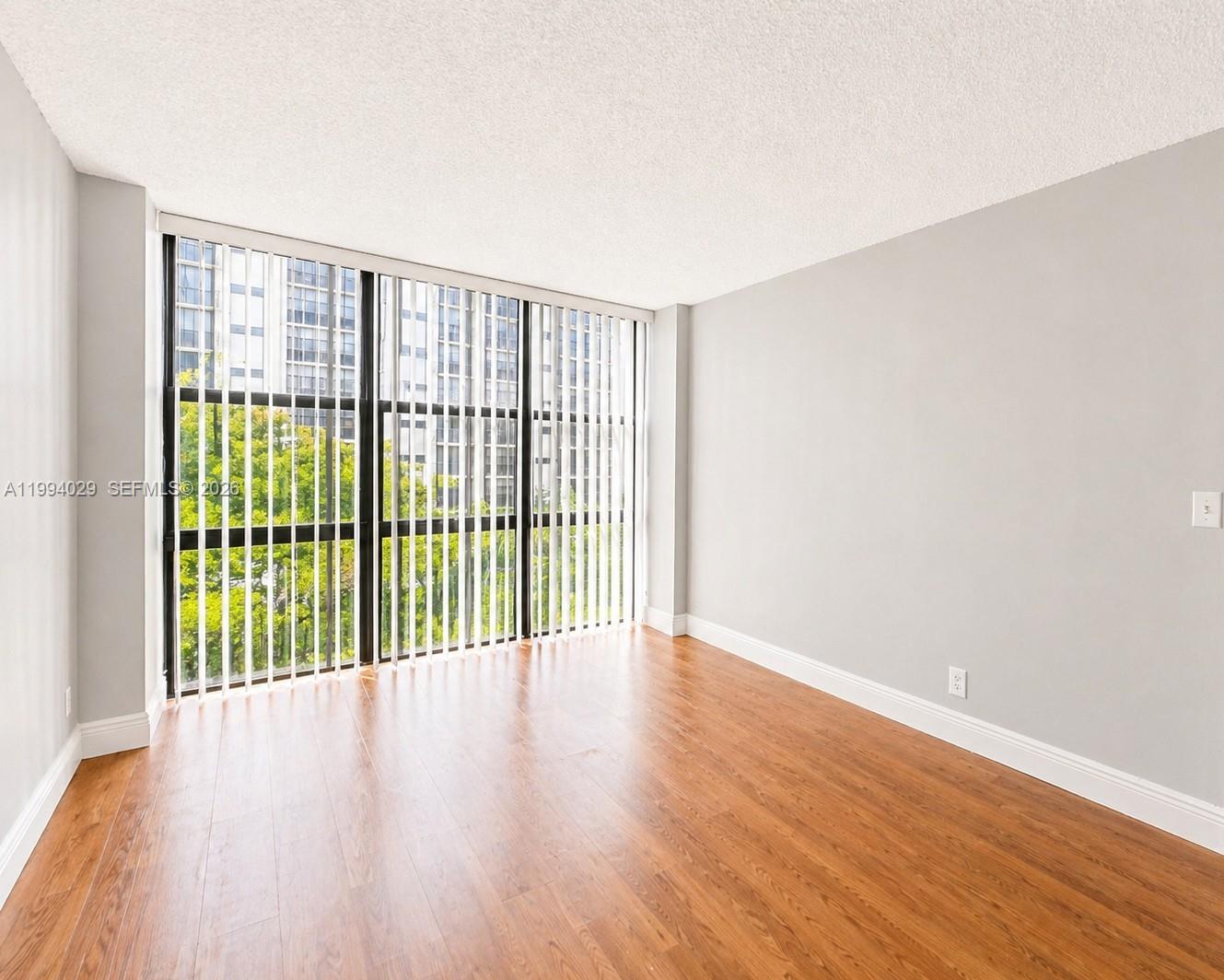 PLAZA OF AMERICAS CONDO P - Residential