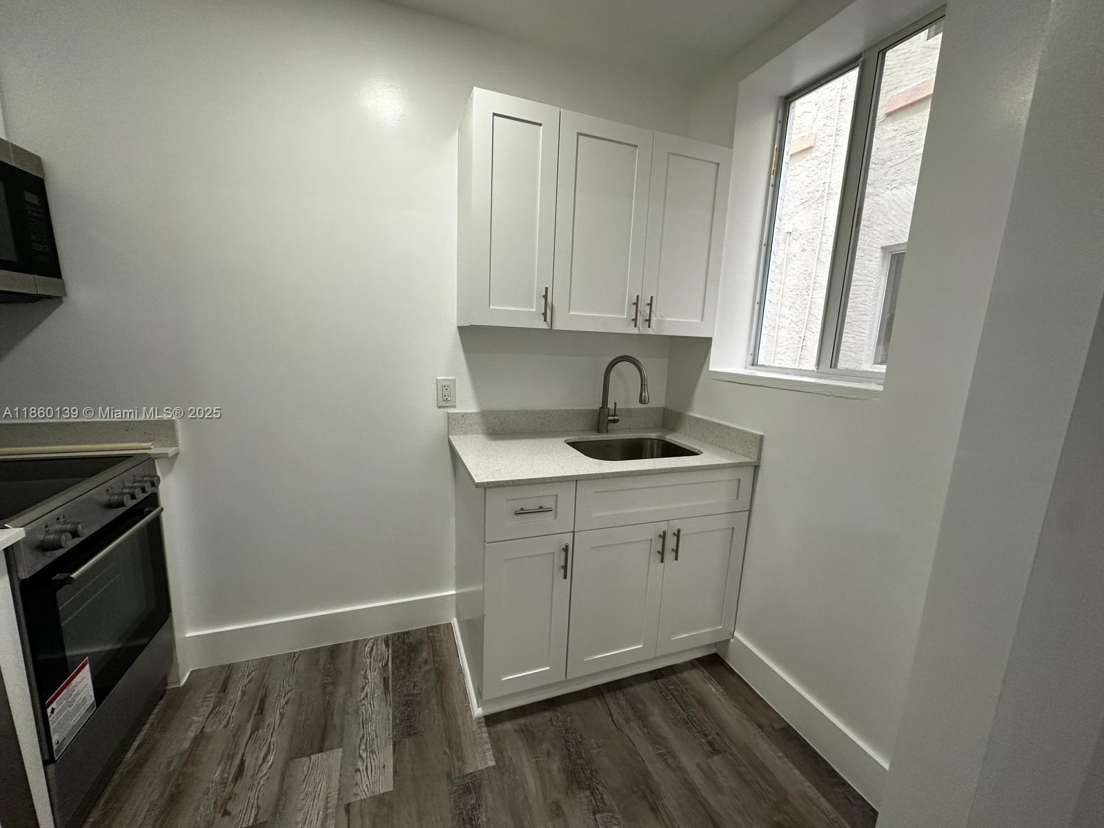 LAWRENCE EST LAND COS SUB - Residential Lease