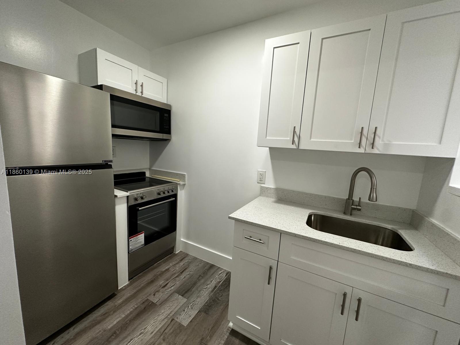 LAWRENCE EST LAND COS SUB - Residential Lease