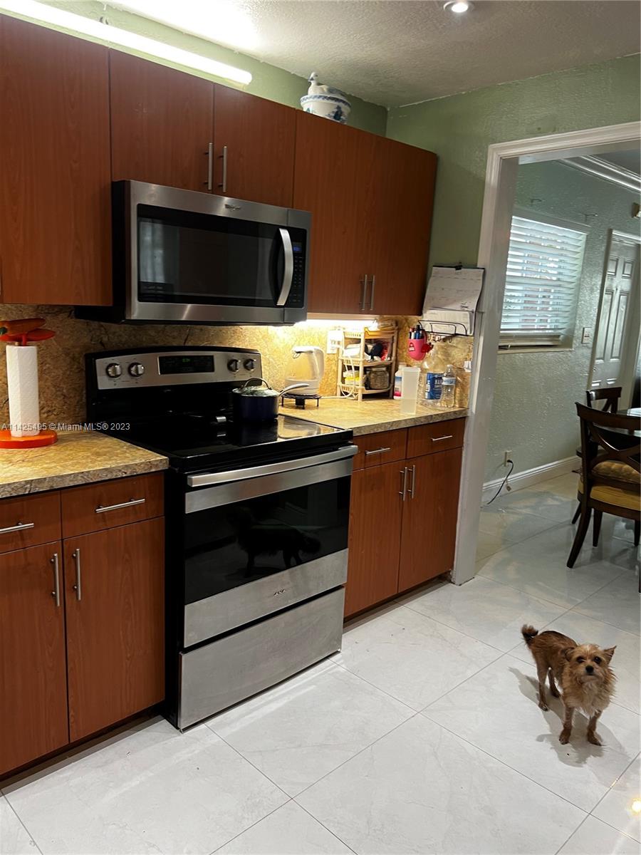 FLORIDIAN ARMS CONDO - Residential