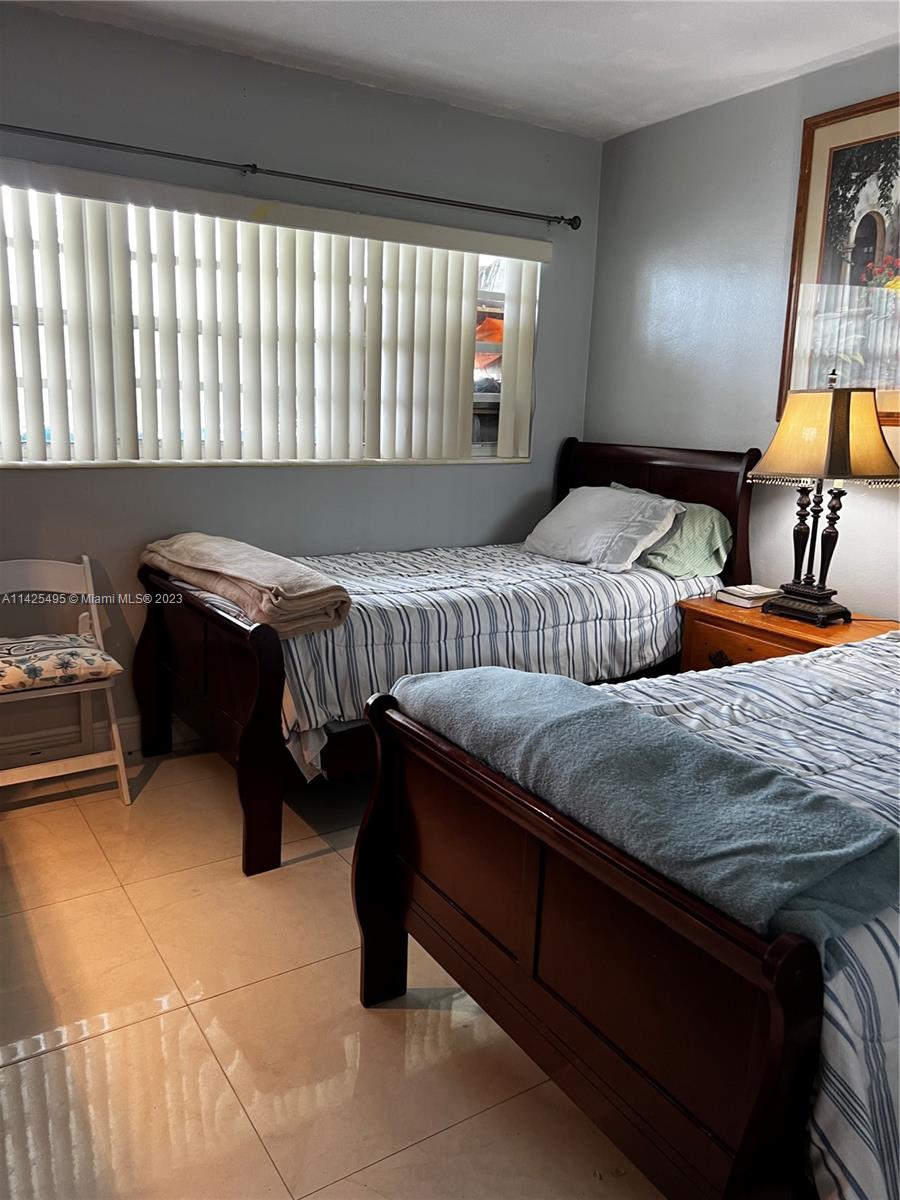 FLORIDIAN ARMS CONDO - Residential
