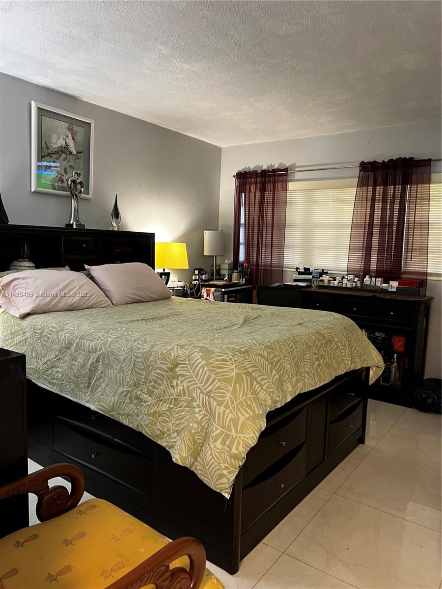 FLORIDIAN ARMS CONDO - Residential