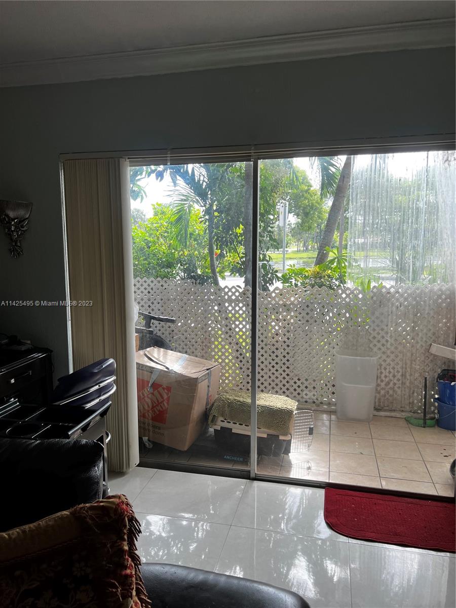 FLORIDIAN ARMS CONDO - Residential