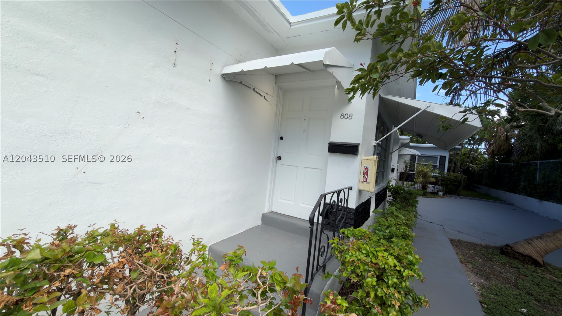 BISCAYNE BCH SUB - Residential Lease
