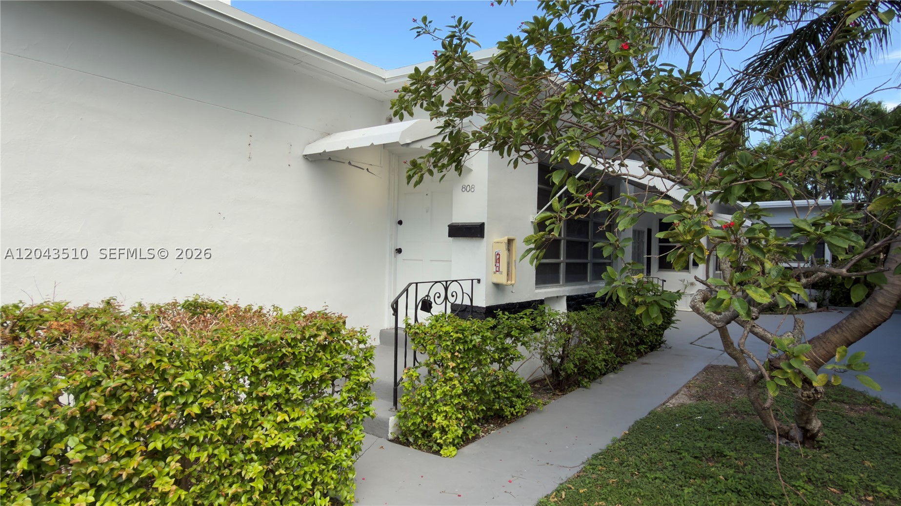 BISCAYNE BCH SUB - Residential Lease