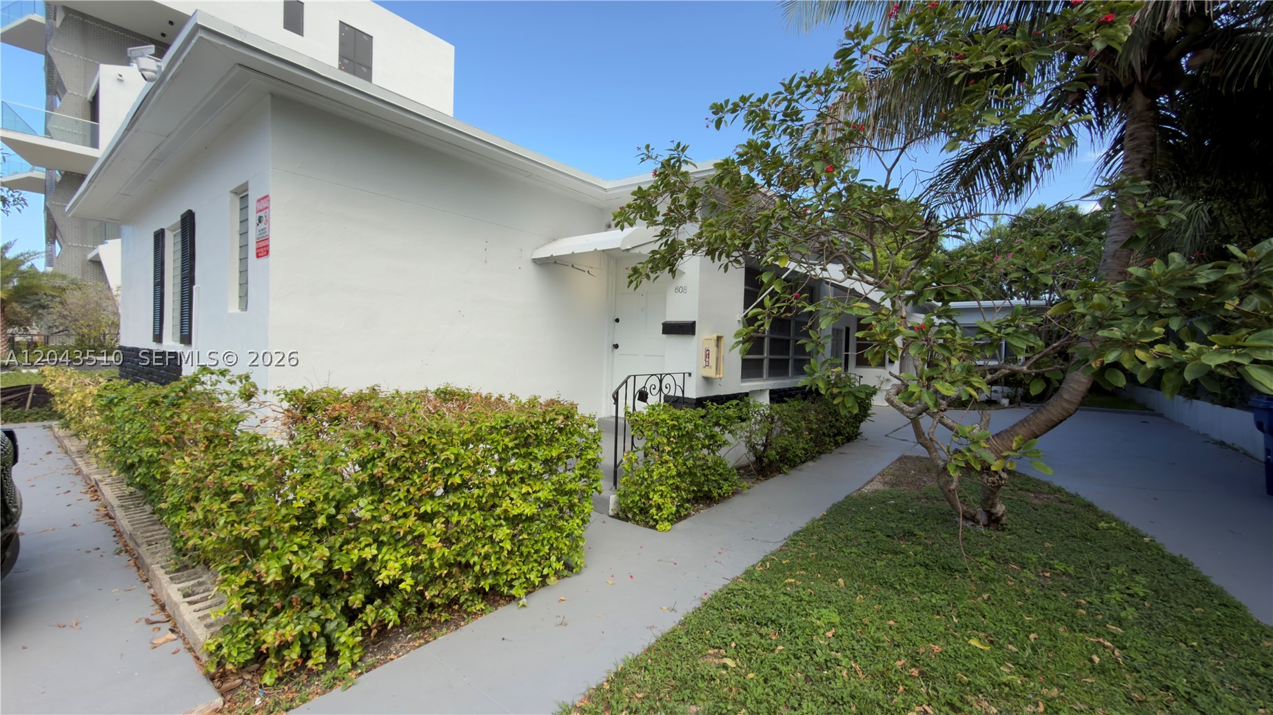 Renovated Apartment 2 bedrooms 1 full bathroom located in the heart of North Beach neighborhood of Miami Beach. Rent includes water and internet, one parking spot plus street parking. Close to the beach, Publix, Parkview Island Park. Lots of amenities within walking distance.