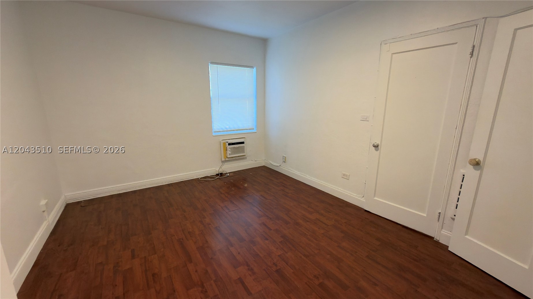 BISCAYNE BCH SUB - Residential Lease