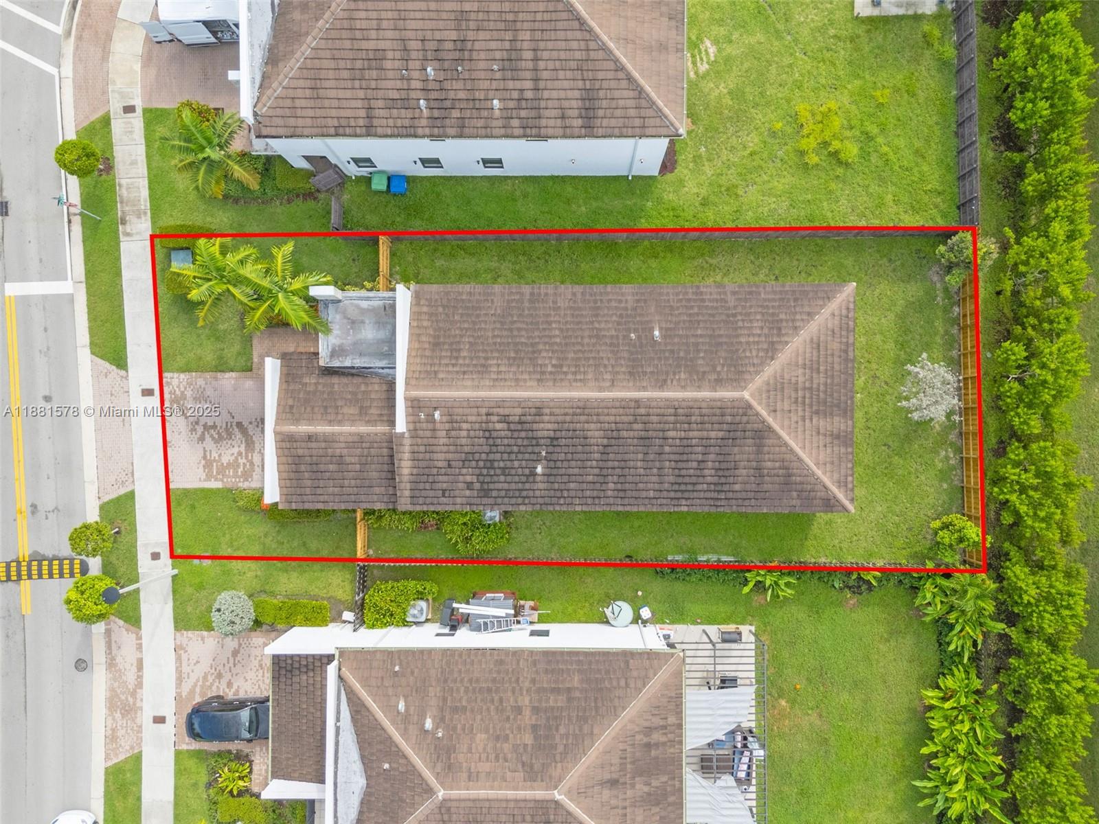 VIA VENTURA NEIGHBORHOOD - Residential