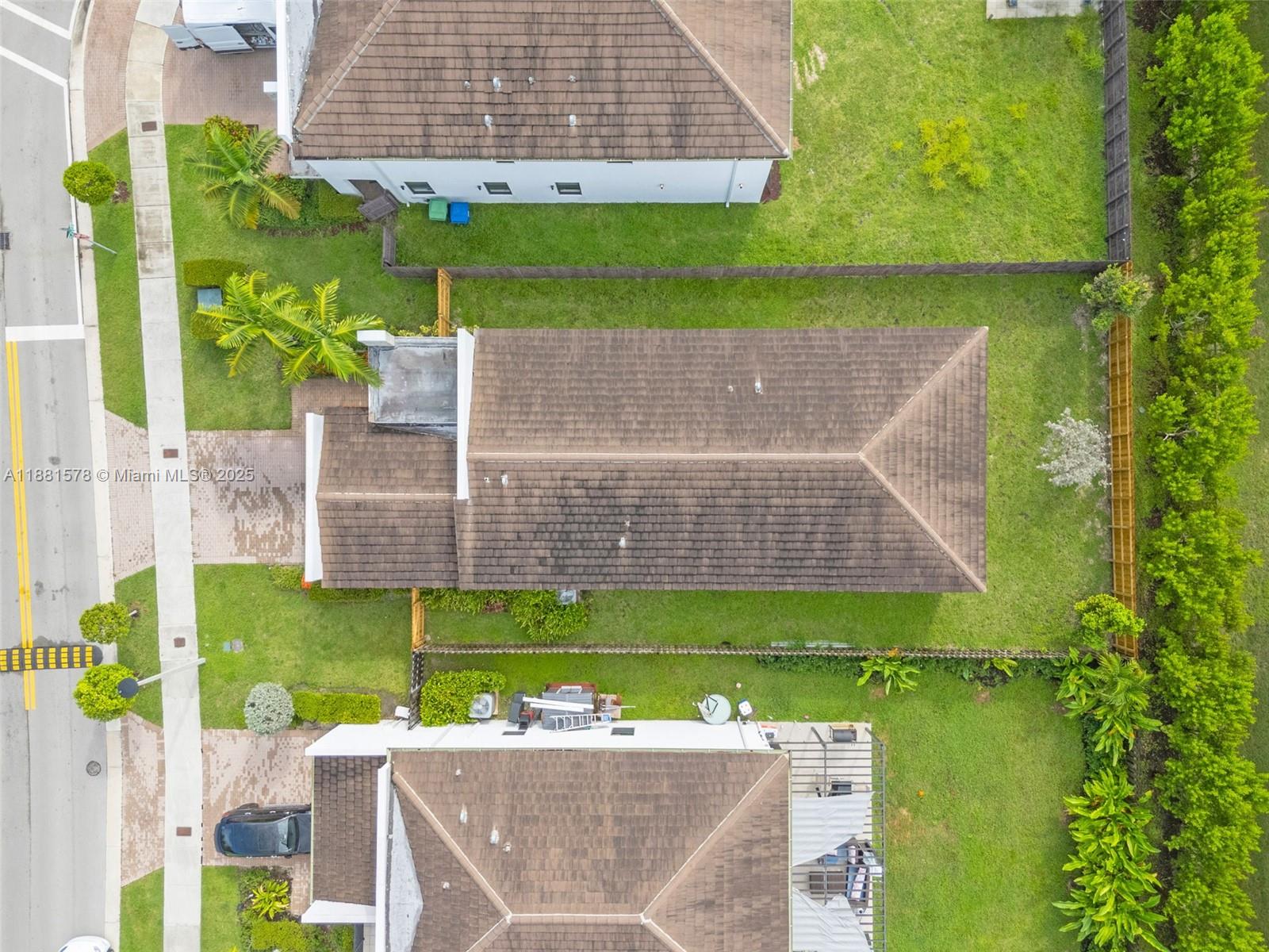 VIA VENTURA NEIGHBORHOOD - Residential