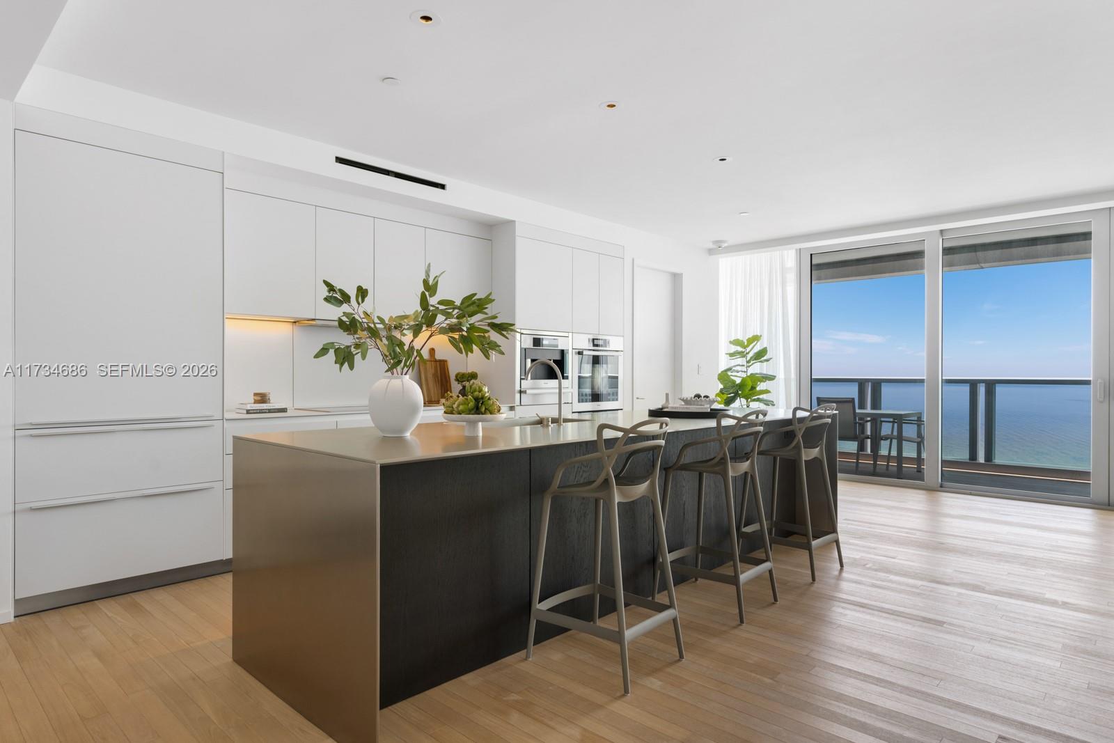 THE EDITION RESIDENCES - Residential