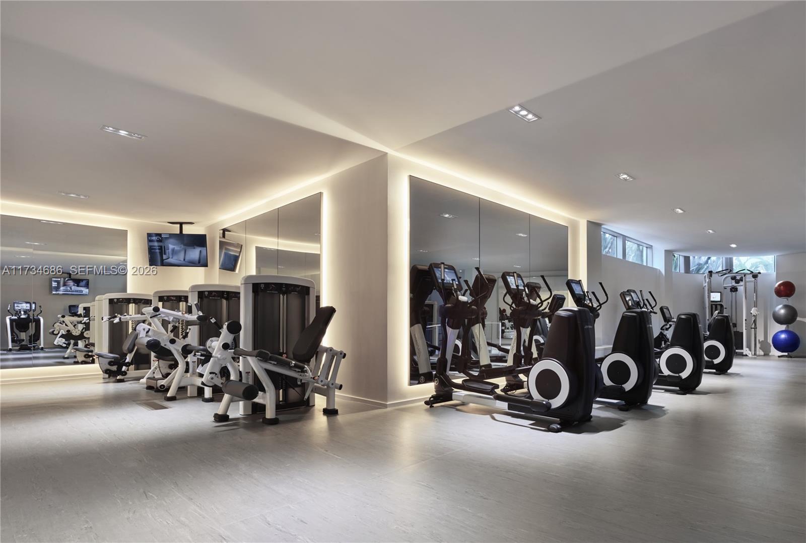 THE EDITION RESIDENCES - Residential