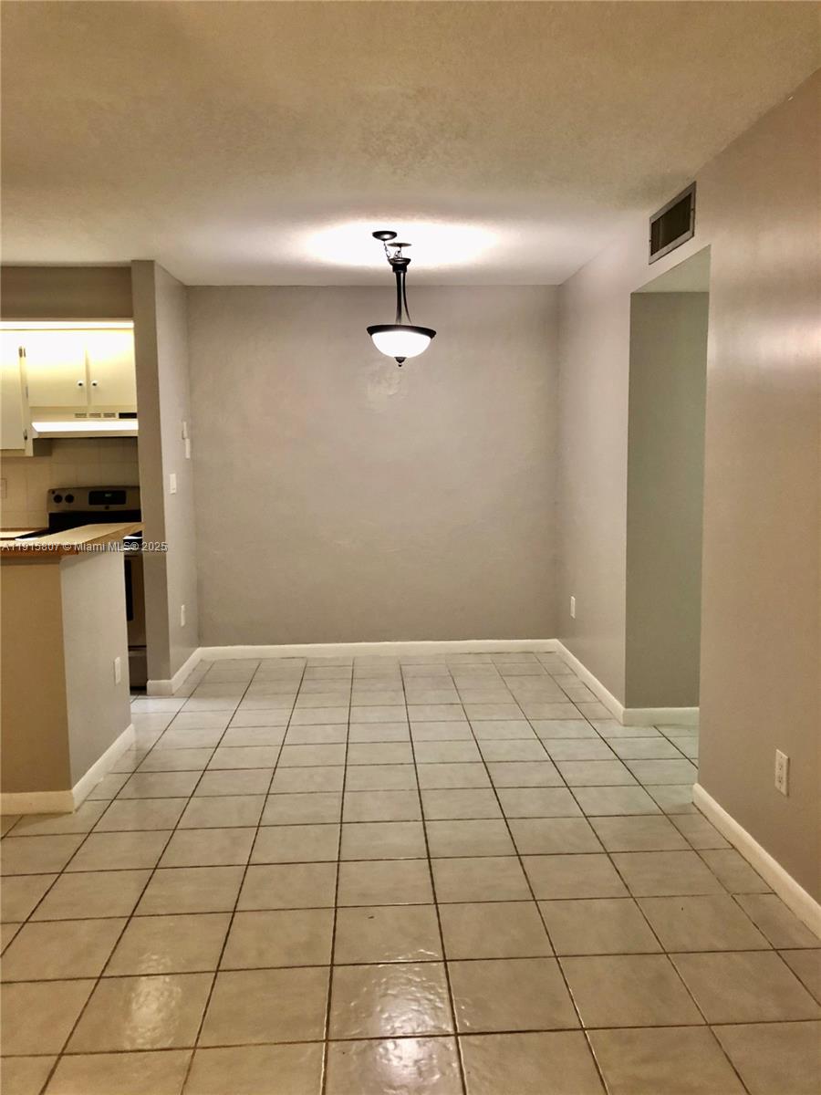 TAMARAC GARDENS CONDOMINI - Residential