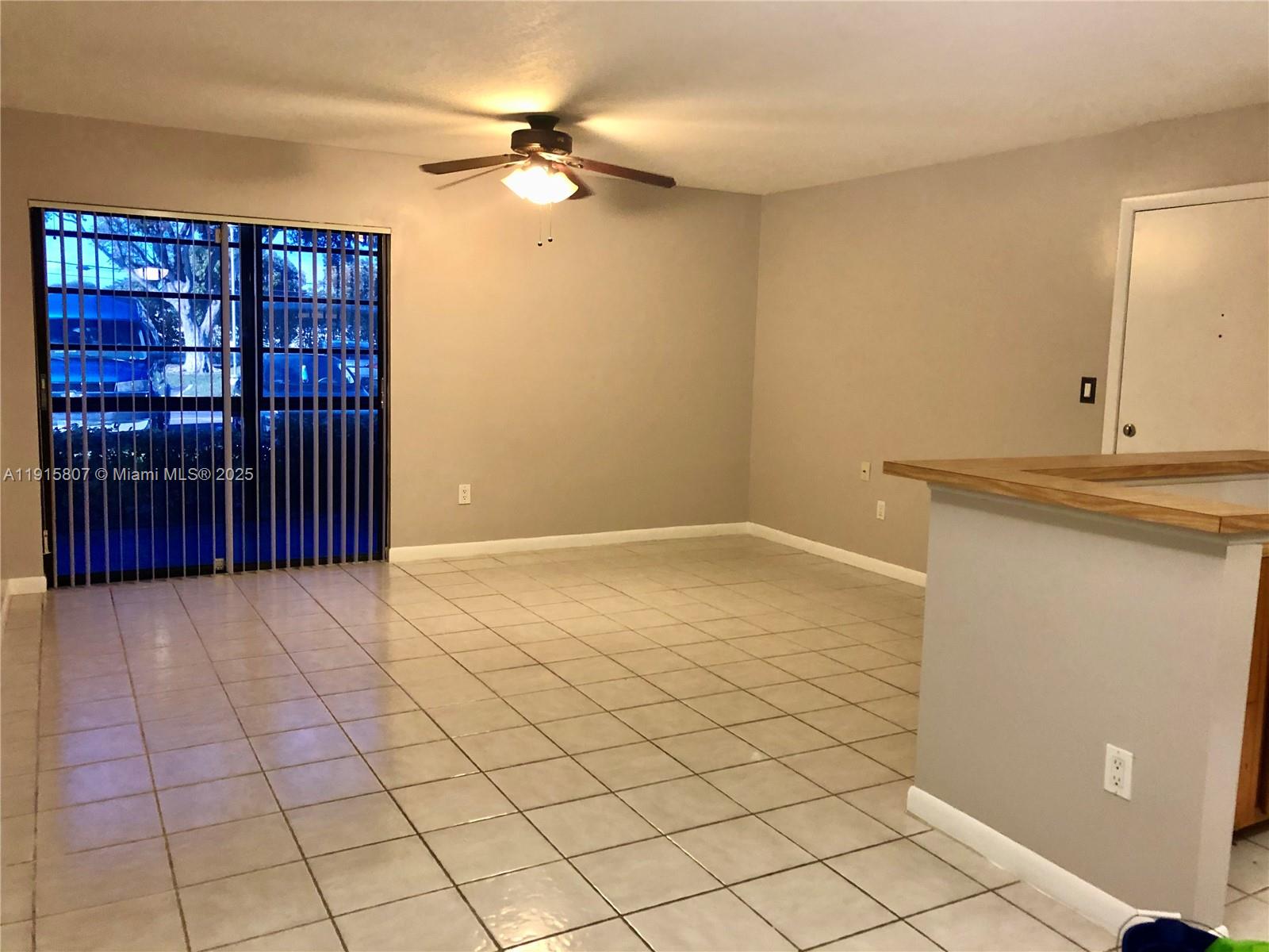 TAMARAC GARDENS CONDOMINI - Residential