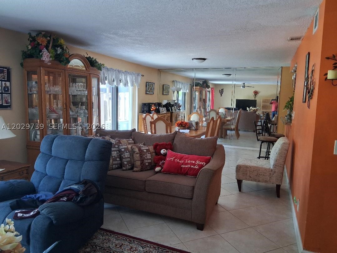 SUNRISE GOLF VILLAGE NORT - Residential