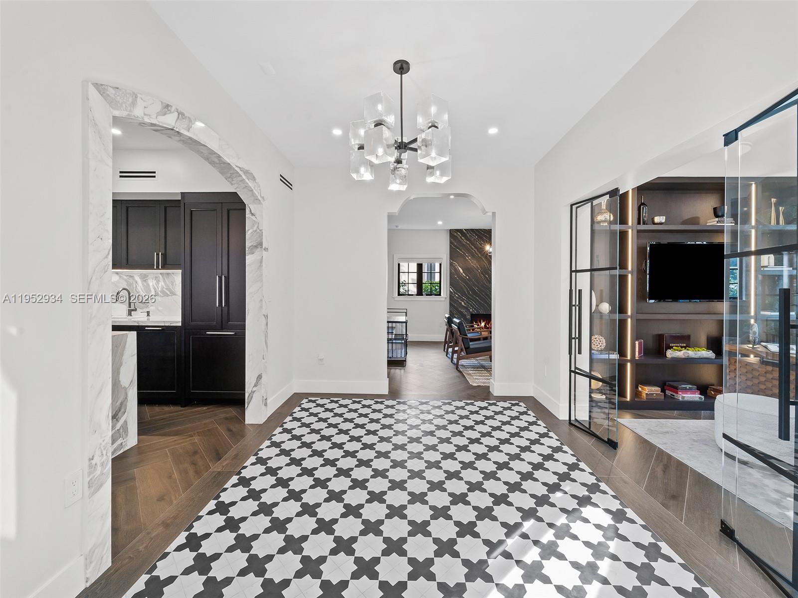 CORAL GABLES SEC E - Residential