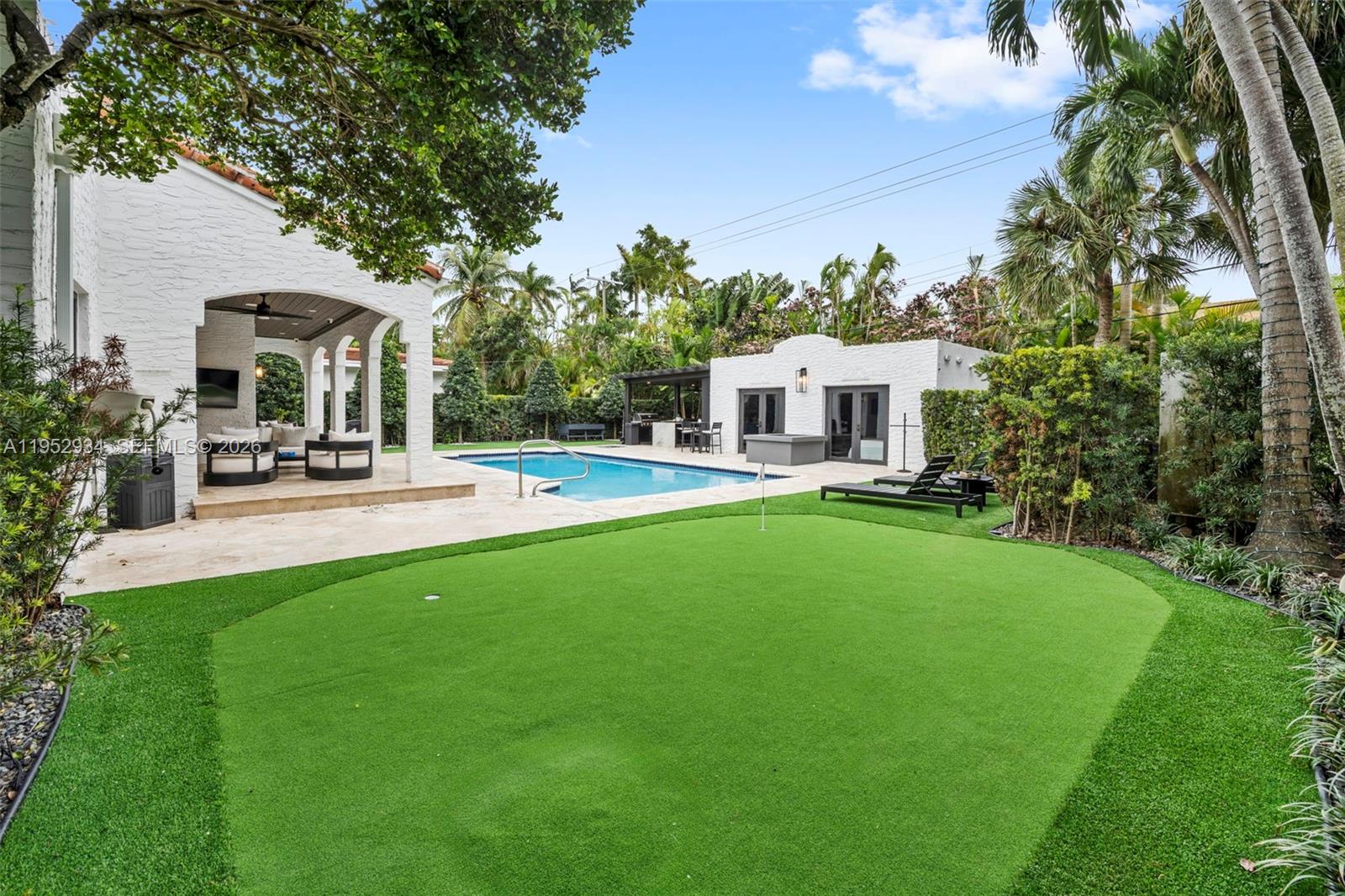 CORAL GABLES SEC E - Residential