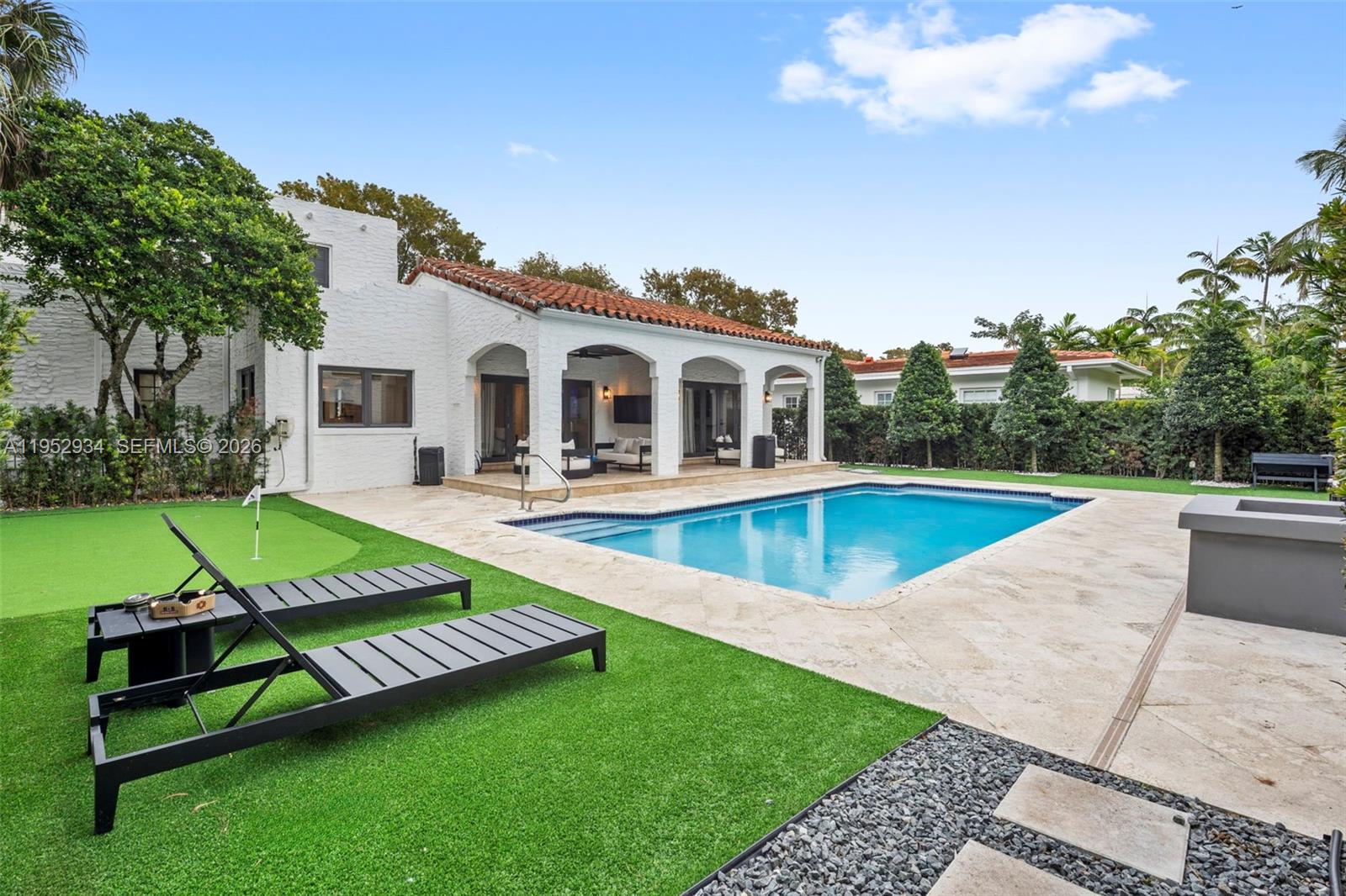 CORAL GABLES SEC E - Residential
