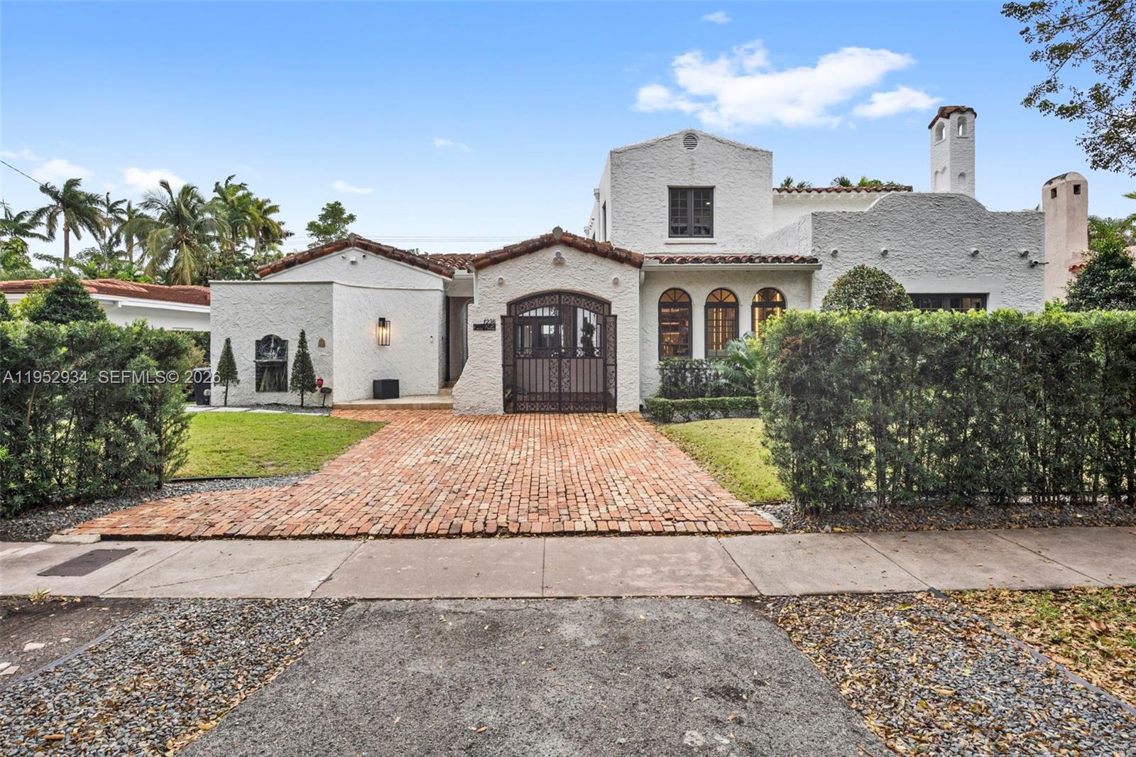 CORAL GABLES SEC E - Residential