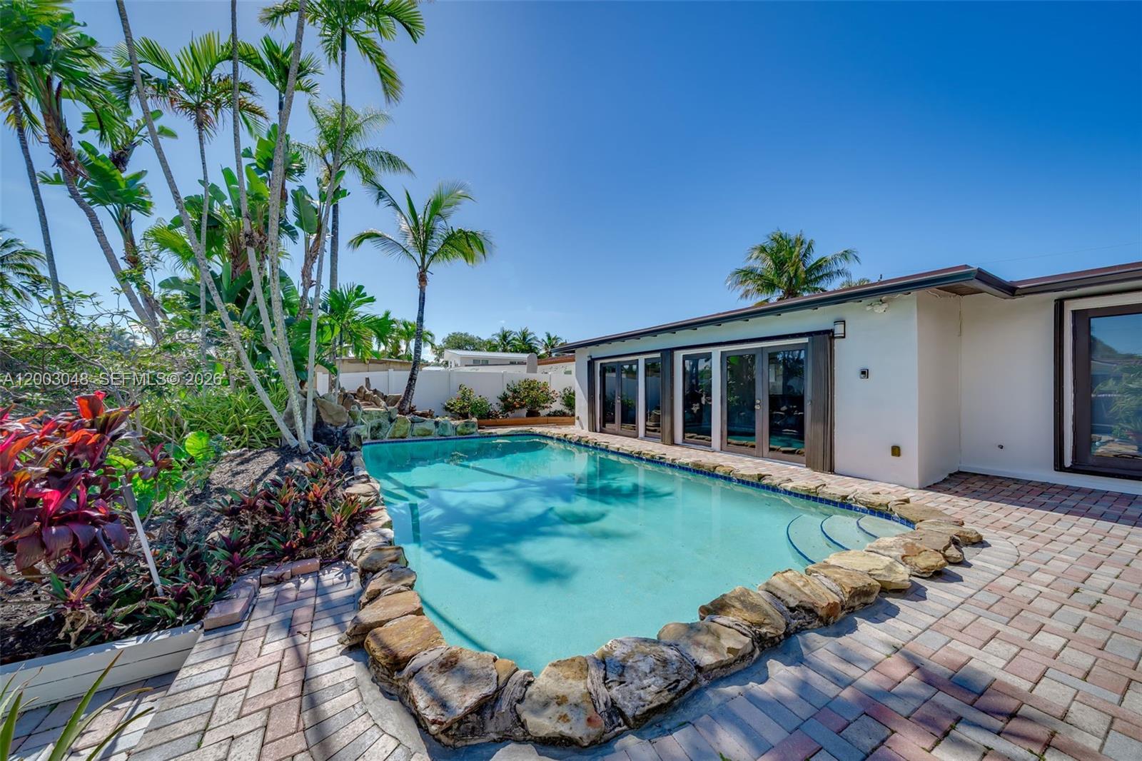 GILL ISLES - Residential