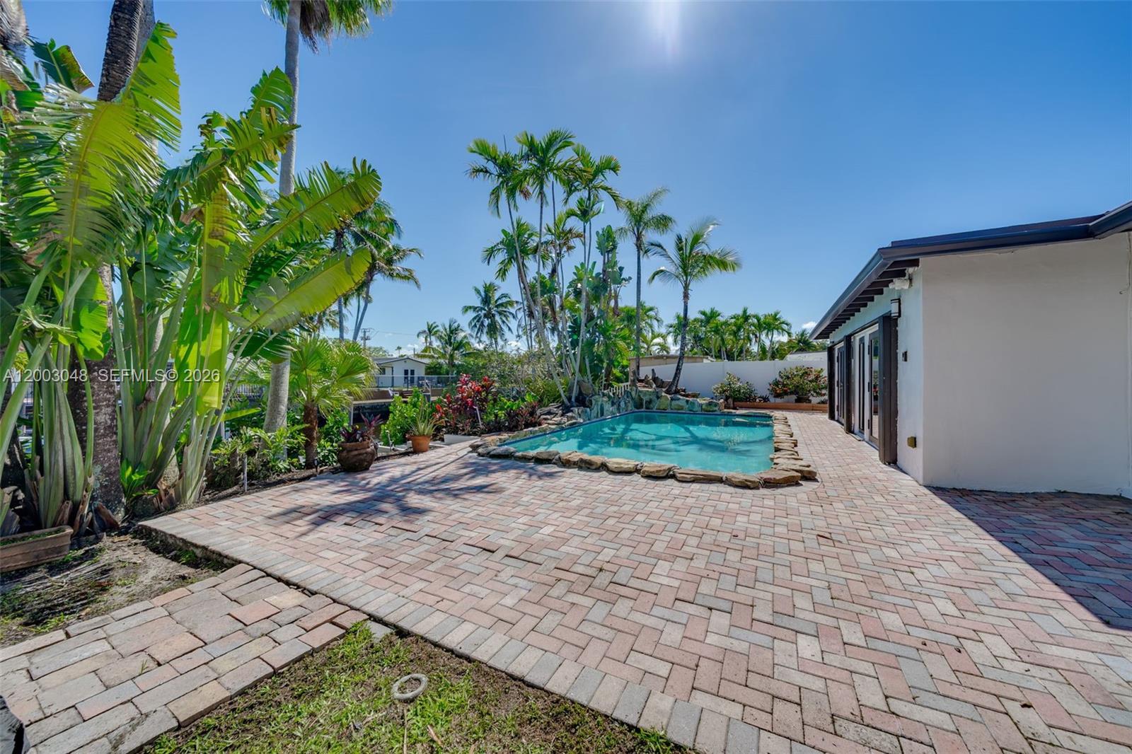 GILL ISLES - Residential