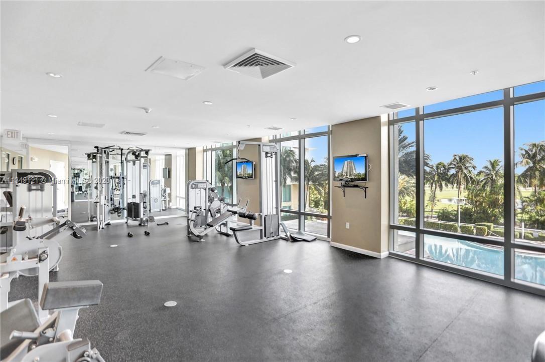 DUO CONDOMINIUM EAST - Residential