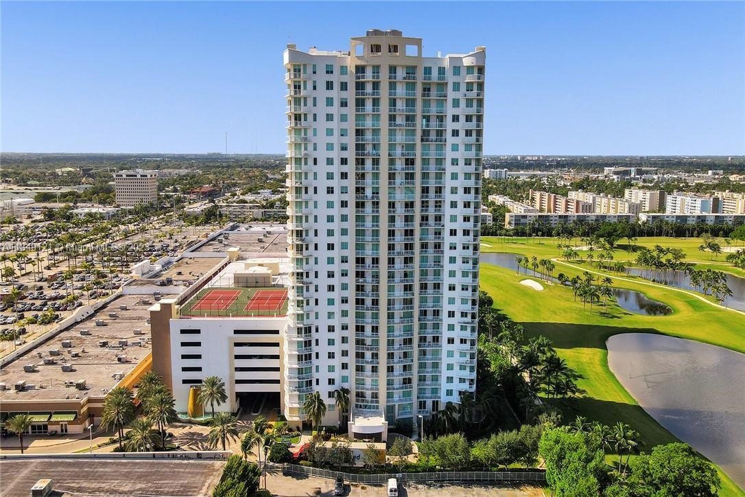 DUO CONDOMINIUM EAST - Residential