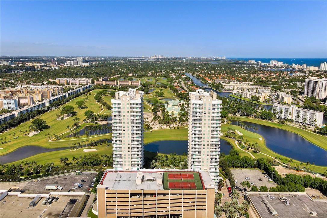 DUO CONDOMINIUM EAST - Residential