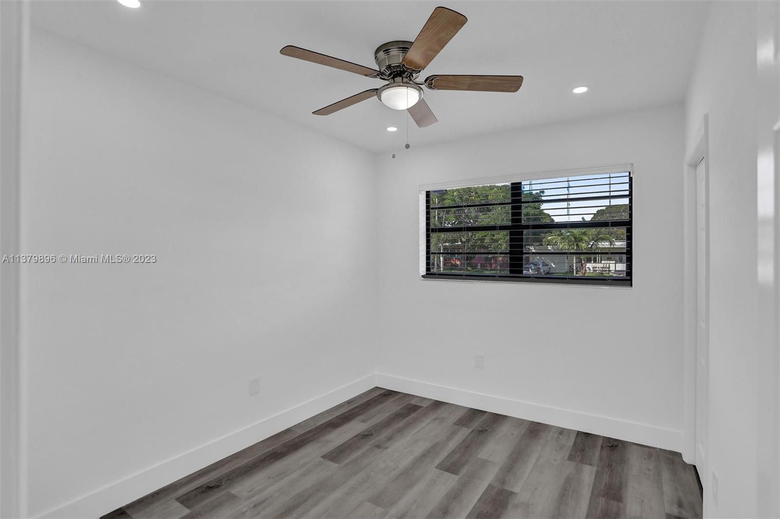 PLANTATION SUNRISE HEIGHT - Residential