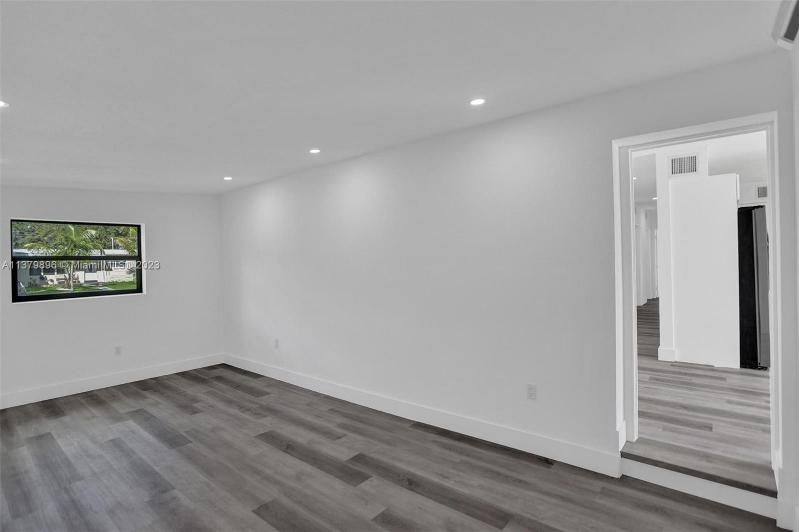 PLANTATION SUNRISE HEIGHT - Residential