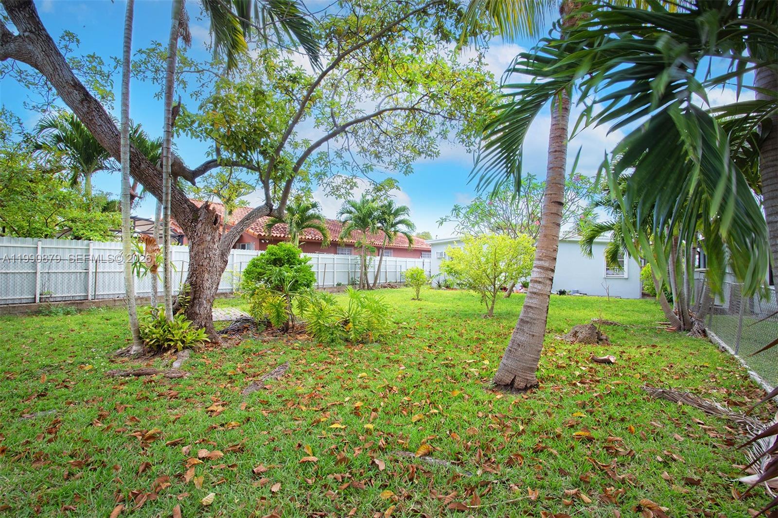 CORAL VILLAS REV - Residential Lease