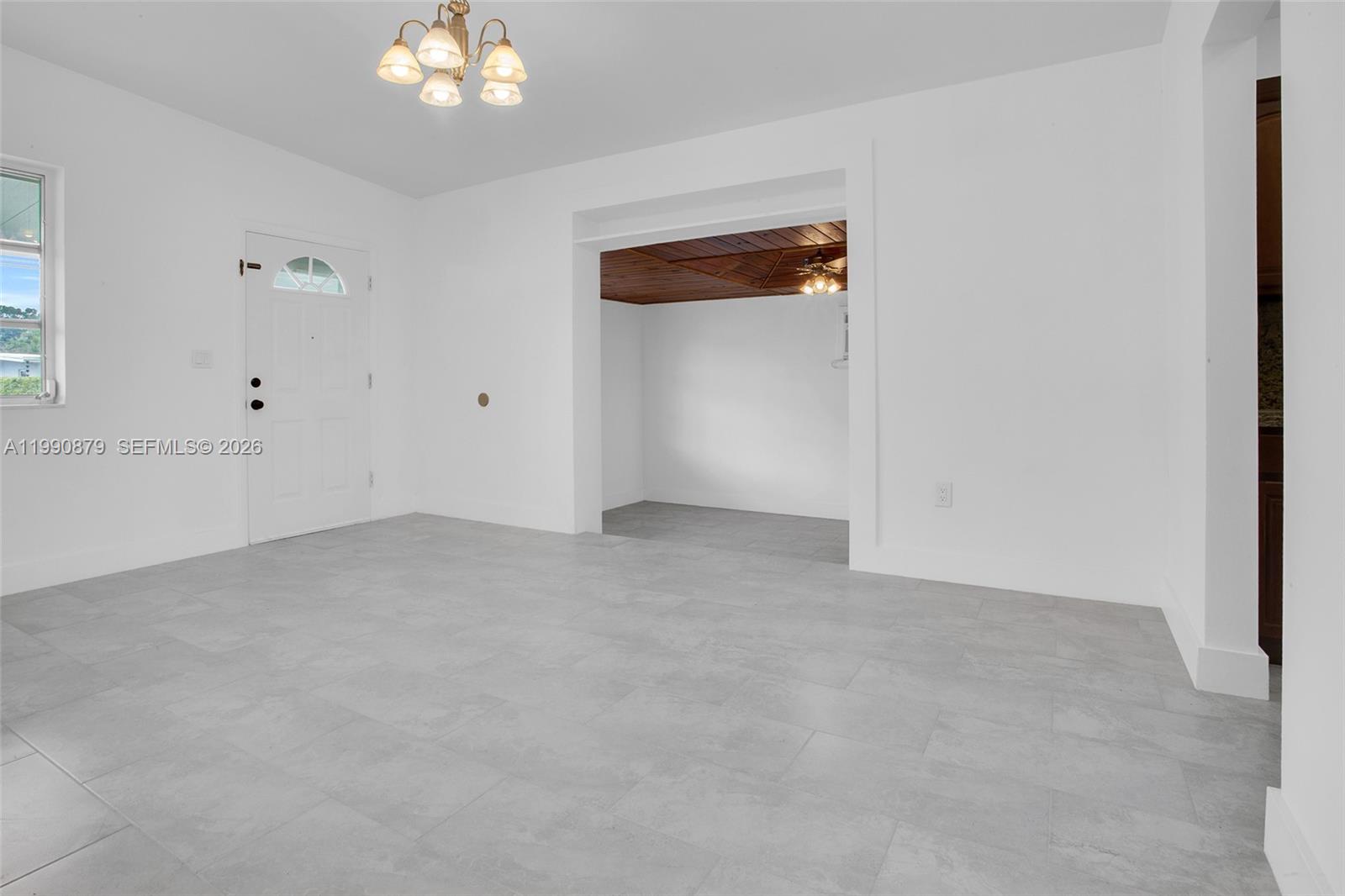 CORAL VILLAS REV - Residential Lease