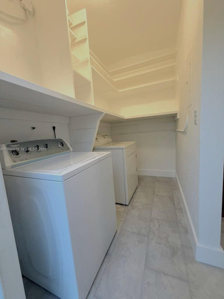 CORAL VILLAS REV - Residential Lease