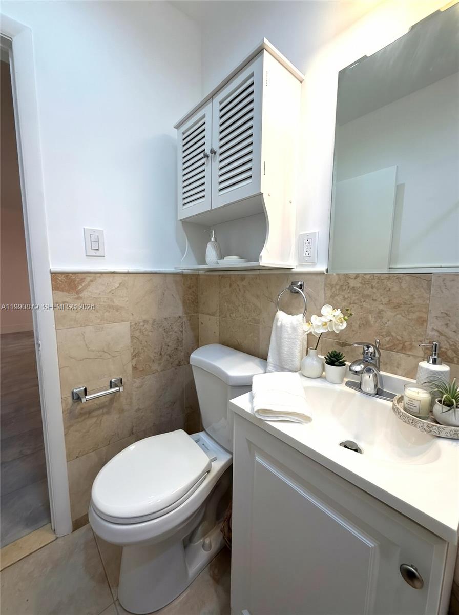 CORAL VILLAS REV - Residential Lease