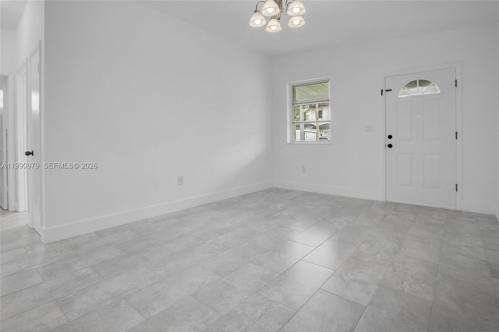 CORAL VILLAS REV - Residential Lease