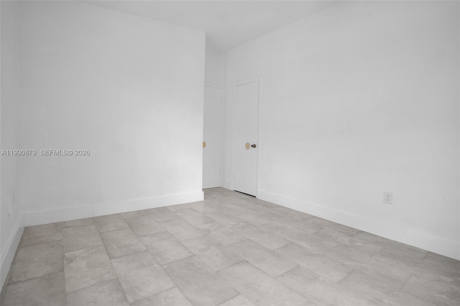 CORAL VILLAS REV - Residential Lease