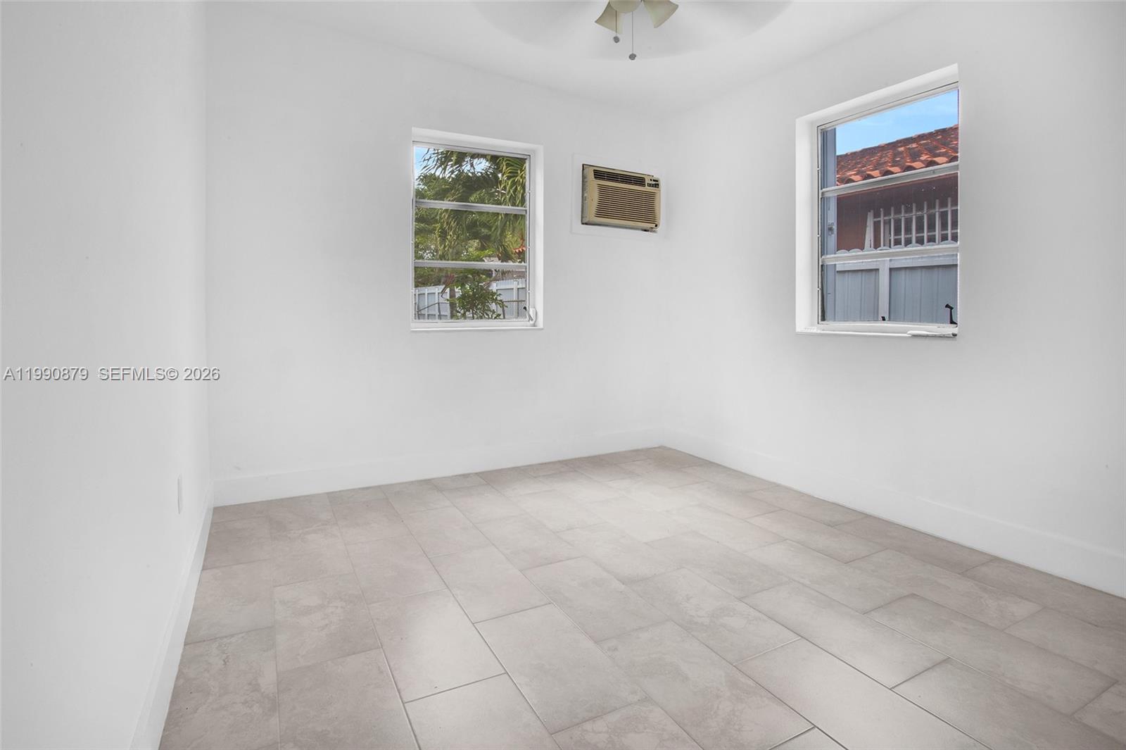 CORAL VILLAS REV - Residential Lease