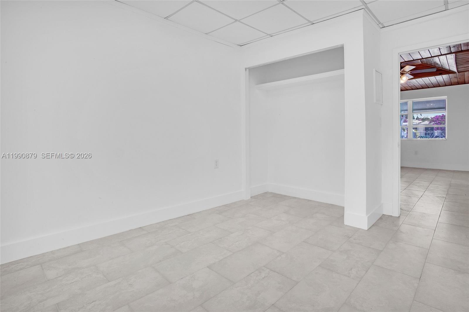 CORAL VILLAS REV - Residential Lease