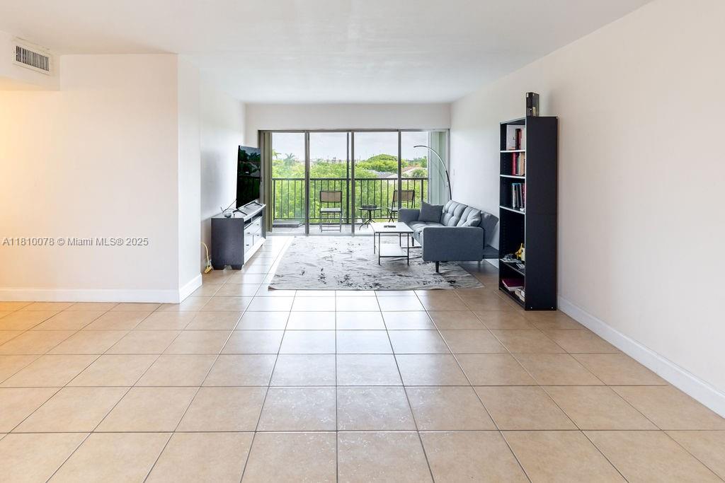 PARKSIDE NO 1 CONDO - BLD - Residential