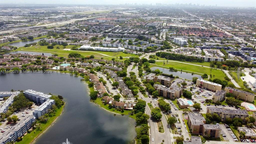 PARKSIDE NO 1 CONDO - BLD - Residential
