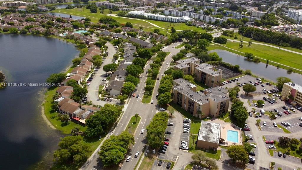 PARKSIDE NO 1 CONDO - BLD - Residential