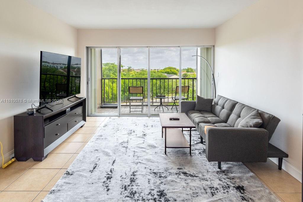 PARKSIDE NO 1 CONDO - BLD - Residential