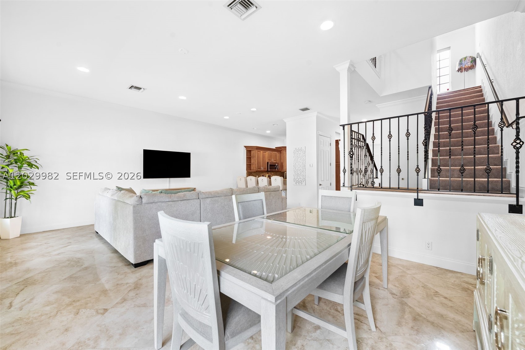 CORAL RIDGE LANDINGS COND - Residential