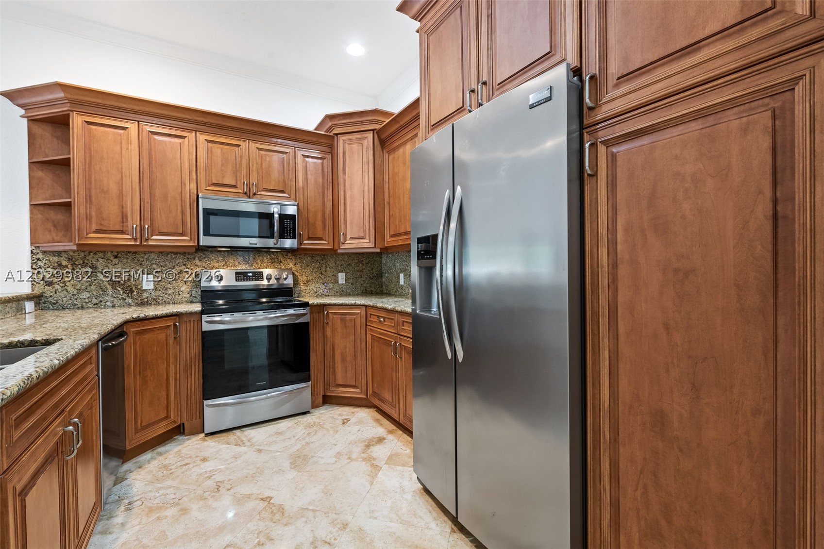 CORAL RIDGE LANDINGS COND - Residential