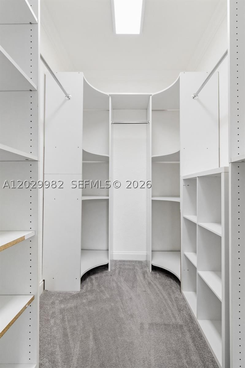 CORAL RIDGE LANDINGS COND - Residential