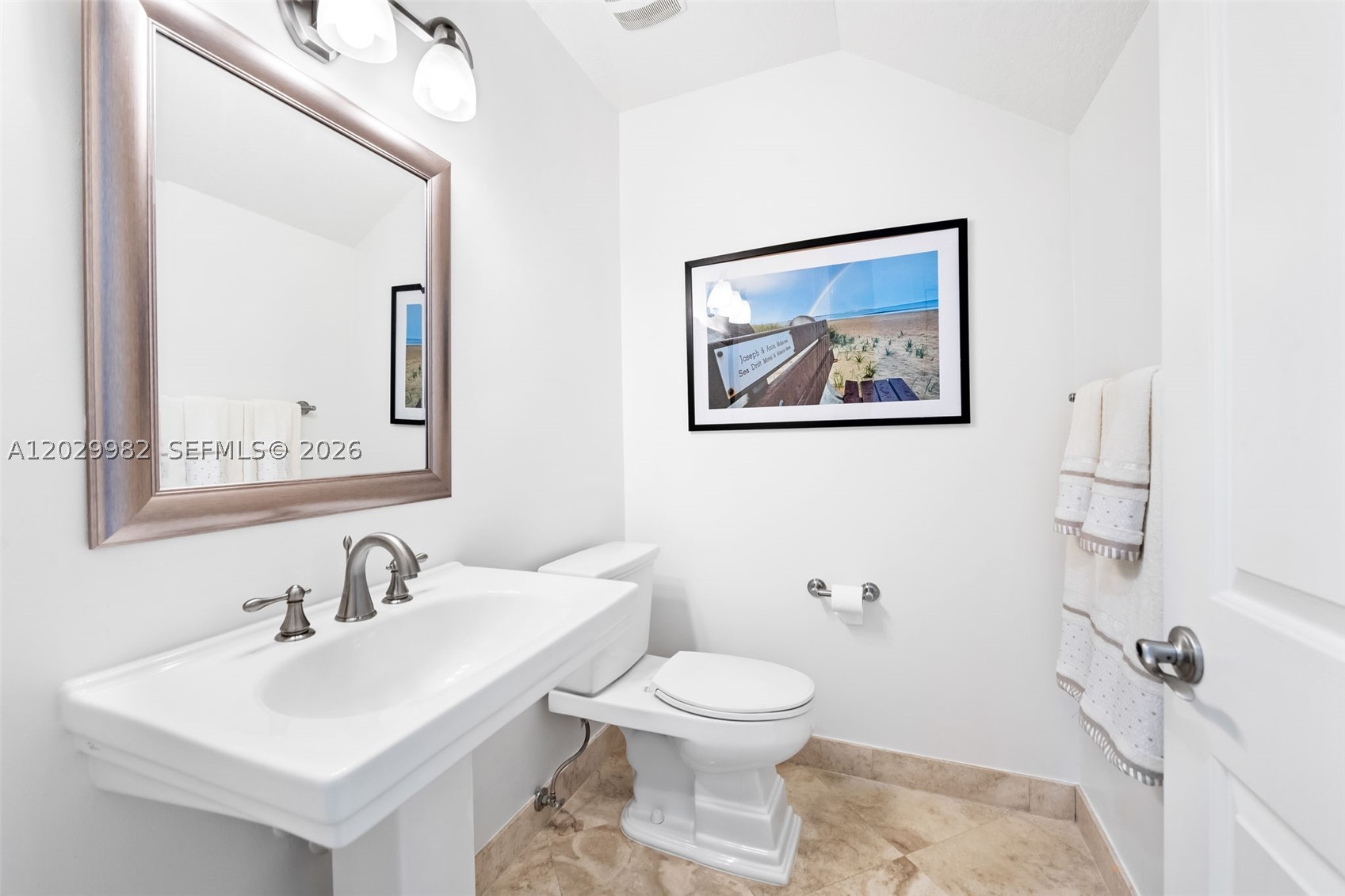 CORAL RIDGE LANDINGS COND - Residential